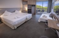 ght-habitaci-vista-mar-lateral-hotel-sagaro-mar-7_1